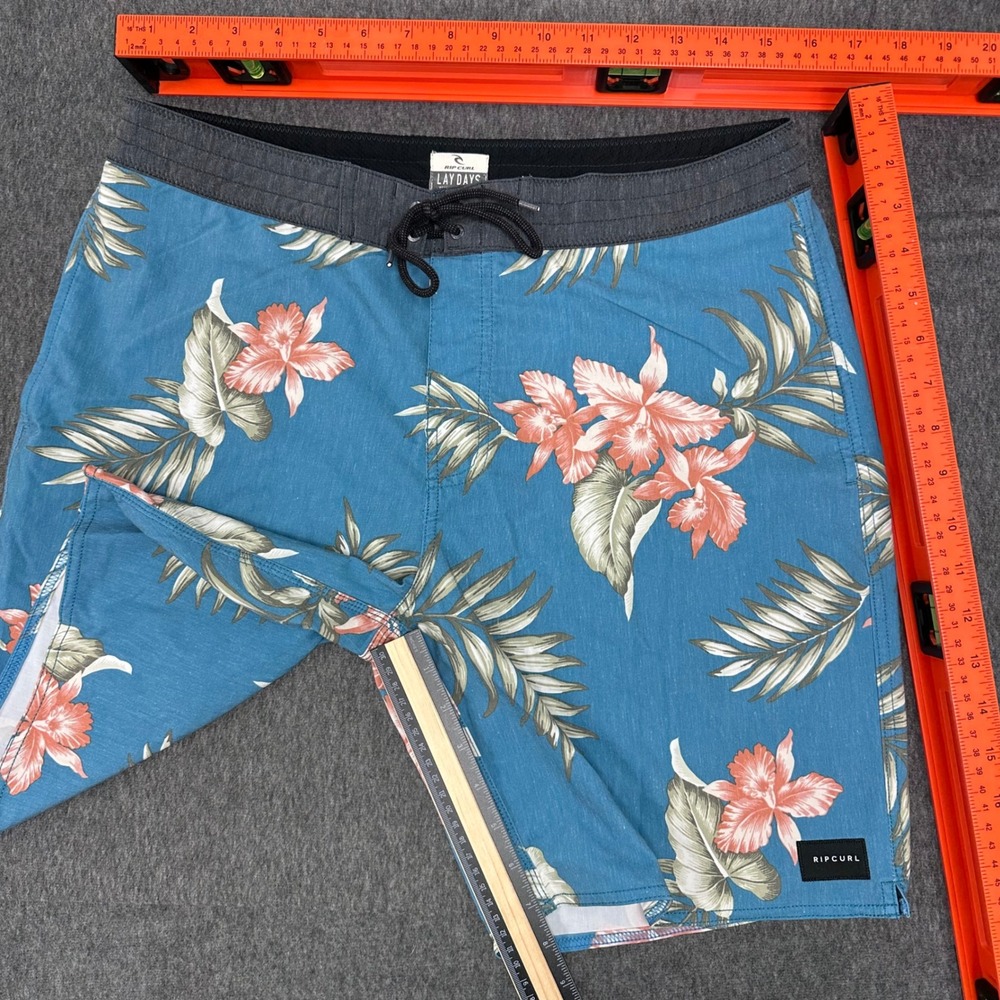 Rip Curl Lay Days Blue Floral Swim Trunks Lifestyle Boardshorts Size 33 - Picture 5 of 7